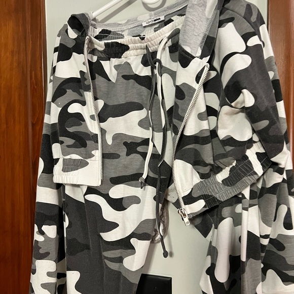 Camo set - Picture 3 of 5